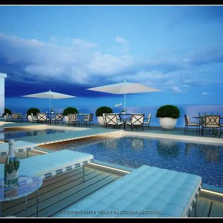 Amphora Hotel 4*